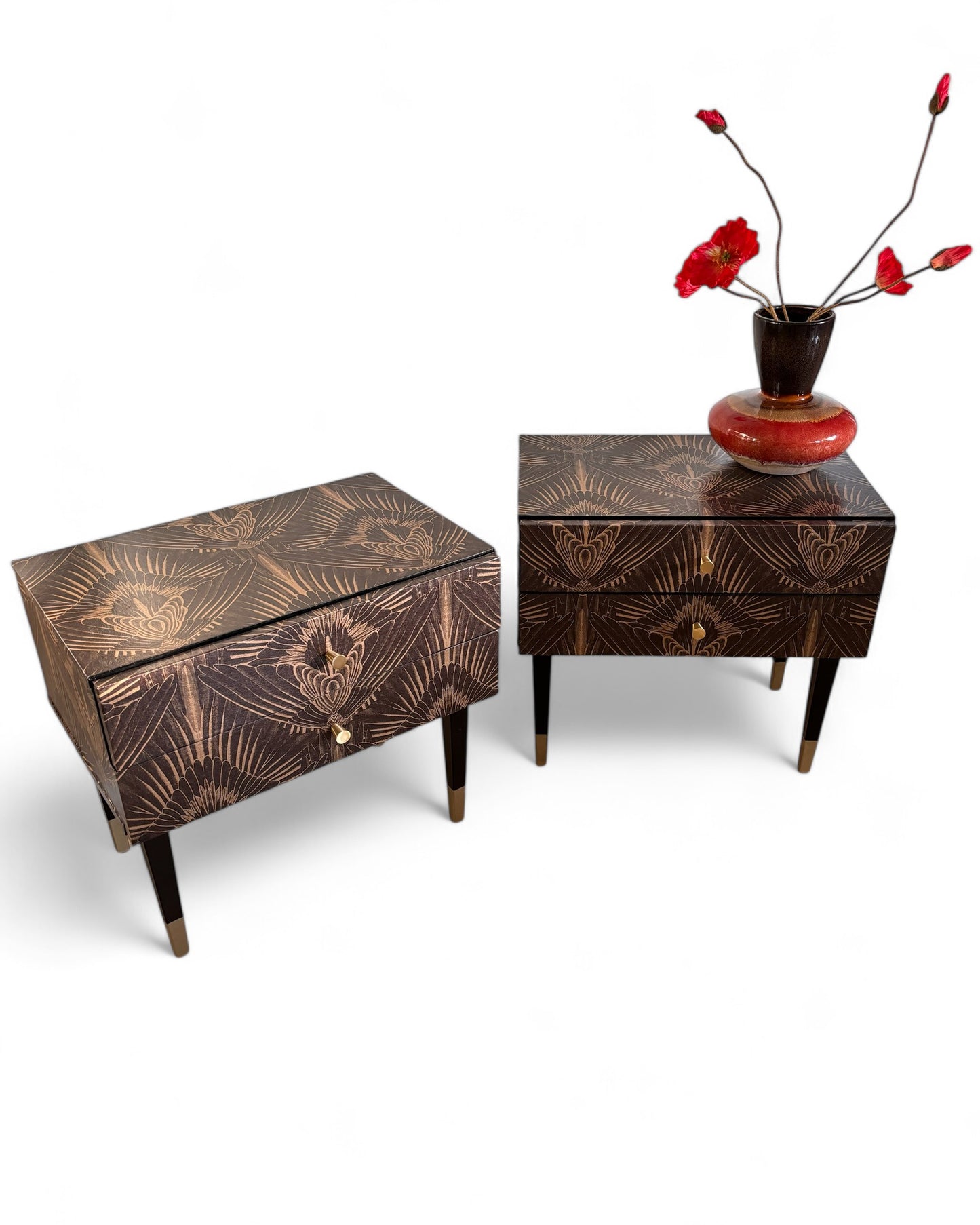 Vintage nachtkastjes bekleed met Art Deco print in goud met bruin | The Vintage Vibe