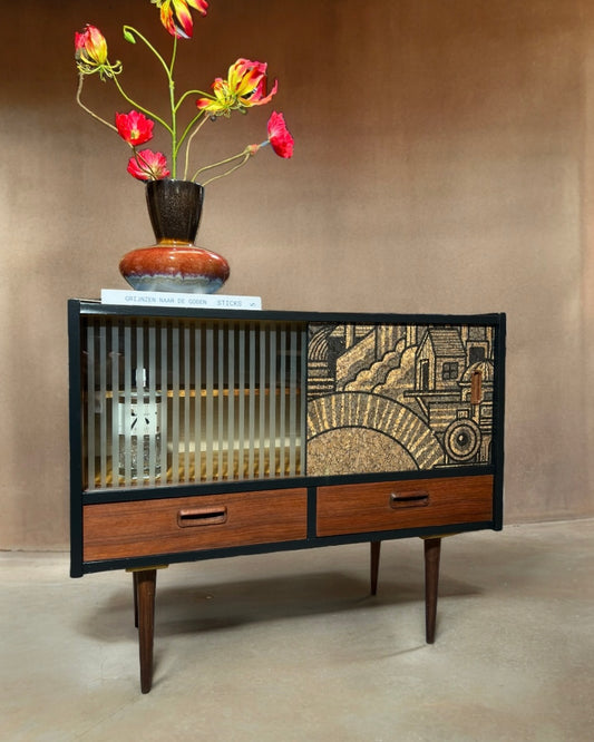 Vintage sideboard with 'Hit the North' cork print | The Vintage Vibe