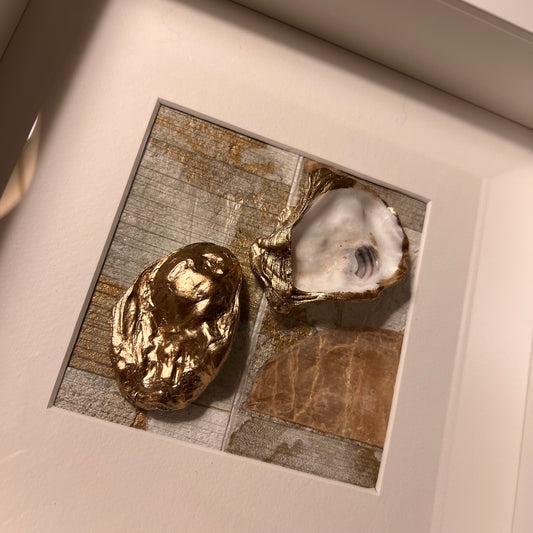 Golden oysters in white frame | The Vintage Vibe