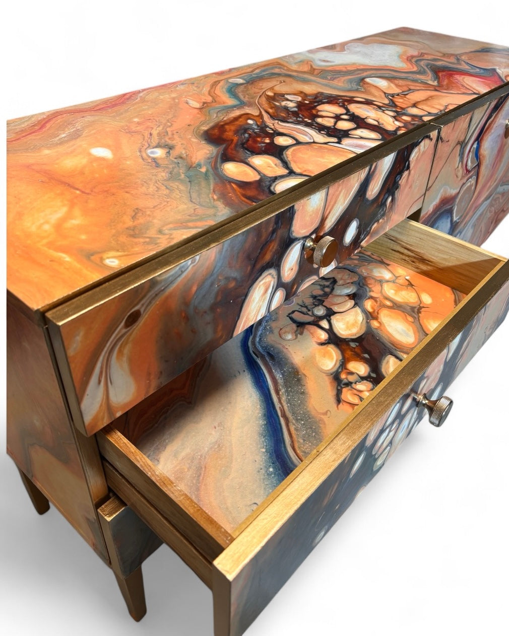 Vintage dressoir bekleed met Marble | The Vintage Vibe