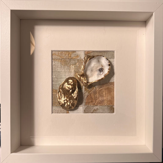 Golden oysters in white frame | The Vintage Vibe