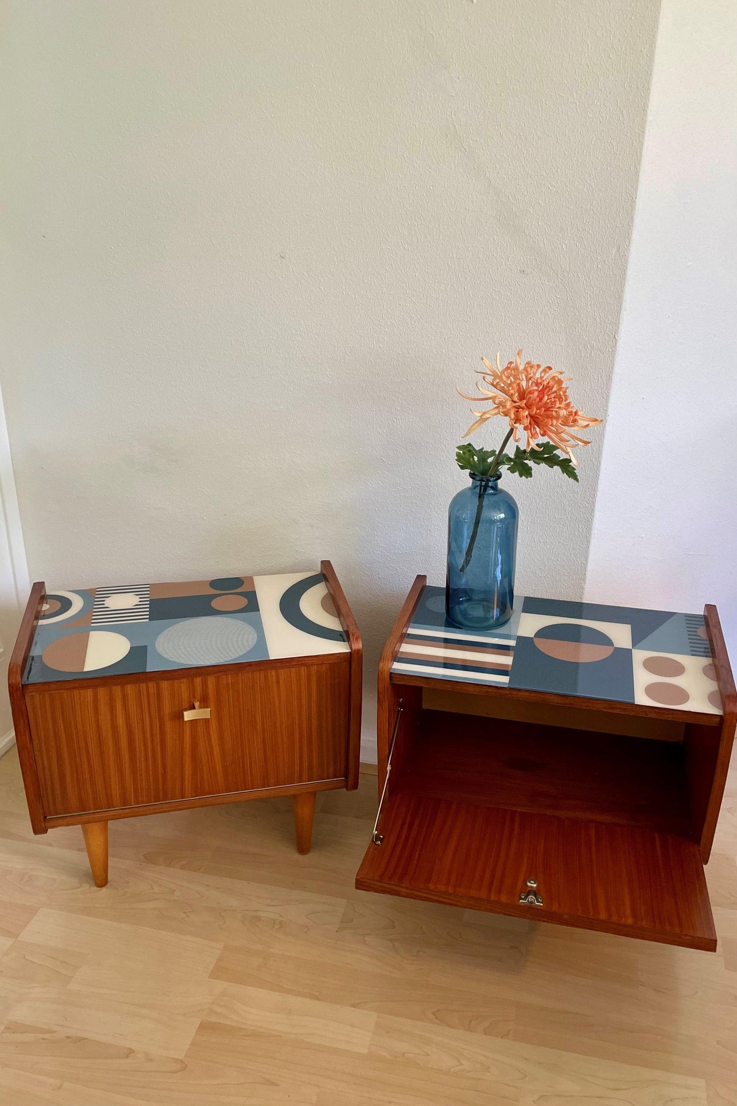 Vintage retro kastjes van hout met een prachtig blad met een gave geometrische print | The Vintage Vibe